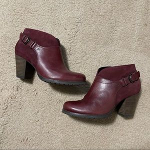 Clarks Burgundy ankle booties